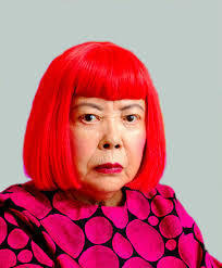 草間彌生さんの赤い髪は地毛かウイッグか 気になること見つけた